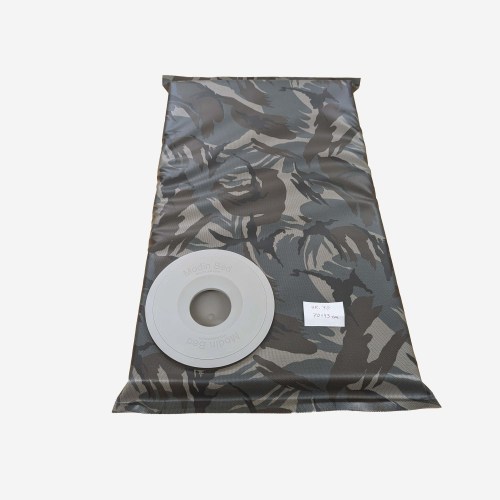 Hunddyna rea 70x43 cm camo med skål på vänster sida